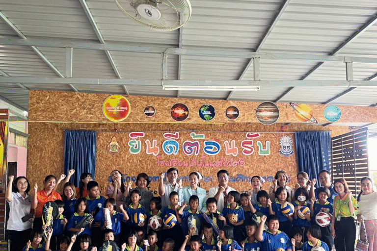 โครงการ “ปันฝัน ปันสุข มุกอินเตอร์ช่วยน้อง”